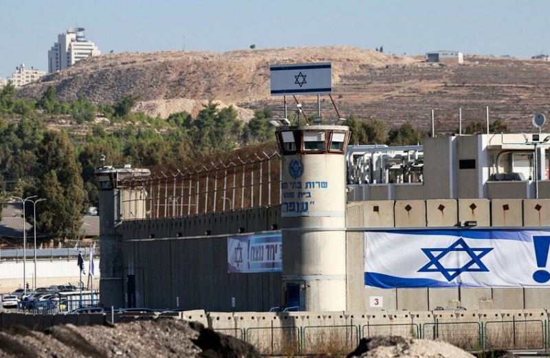 مصر "رعب دائم"... أسير محرر يكشف أسرار السجون الاسرائيلية 