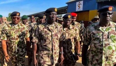 نيجيريا تحت ضغط ترامب... وقائد الجيش 