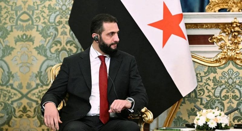 الشرع يفكّ شيفرة المرحلة المقبلة: سنُحاكم الأسد... وبدأنا مفاوضات مباشرة مع إسرائيل!