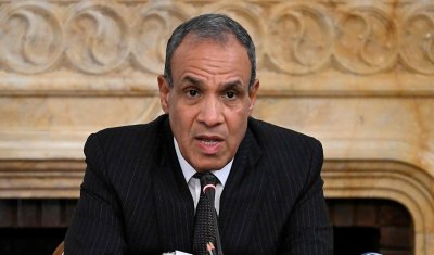 عبد العاطي يطالب مالي ببذل أقصى الجهود لتحرير المصريين المختطفين