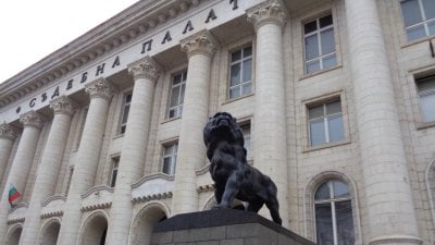 ملف المرفأ يعلَق مجددًا.. بلغاريا ترفع سقف الشروط!
