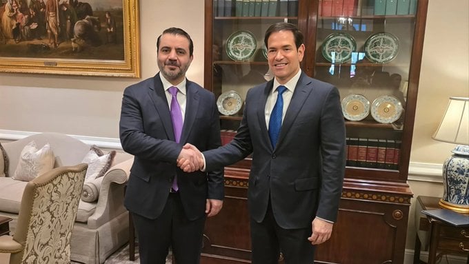 "خطأ لغوي أم تمهيد سياسي؟"... وزير الخارجية السوري يشعل جدلاً حول هوية الدولة