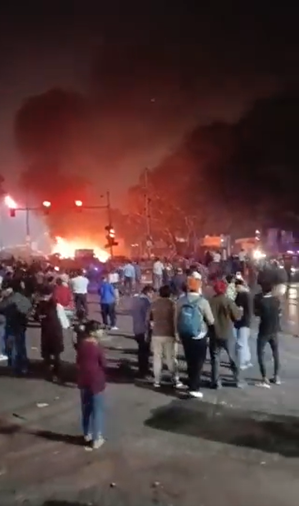 قتلى وجرحى... انفجار مروّع قرب "الحصن الأحمر" في نيودلهي (فيديو)