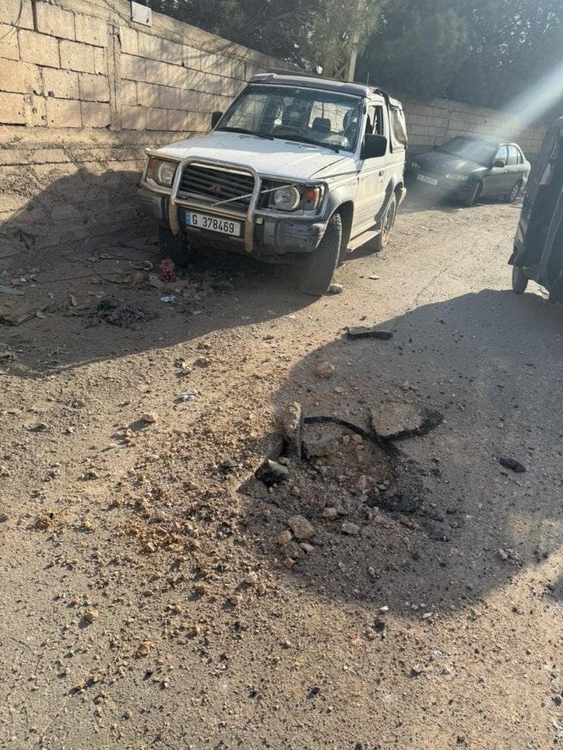 بعد دقائق من غارات السلسلة الشرقية... غارة قرب مدرسة في الهرمل (فيديو وصور)