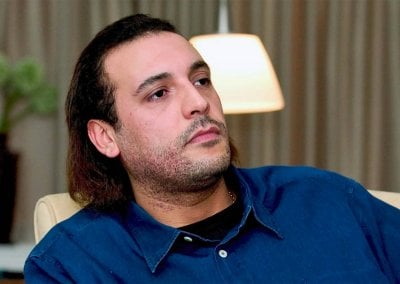 القذافي يبحث وجهته المقبلة… وإقامته في لبنان مستمرة