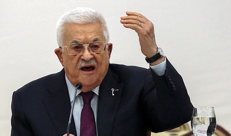 بطلب من عباس... فلسطين تتحرّك لتحديث المناهج التعليمية