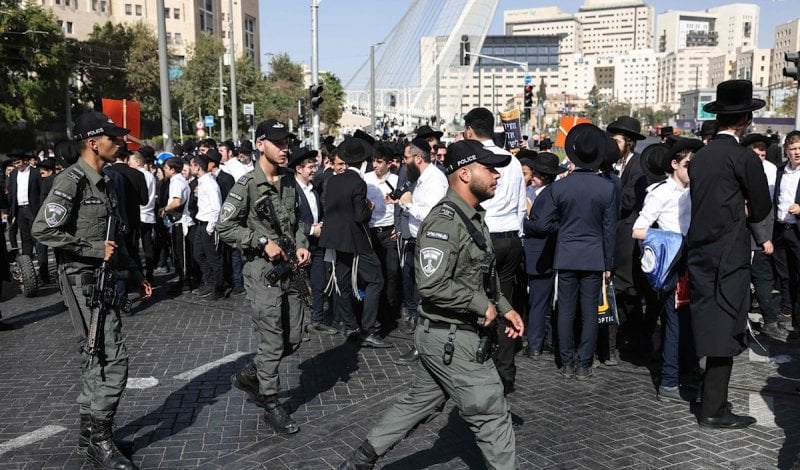 مسؤول كبير قيد التحقيق… وتهمة الفساد تهز  الشرطة الإسرائيلية