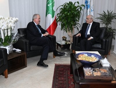 بين المالية والدفاع... تنسيق واسع حول الرواتب والتعويضات (صورة)