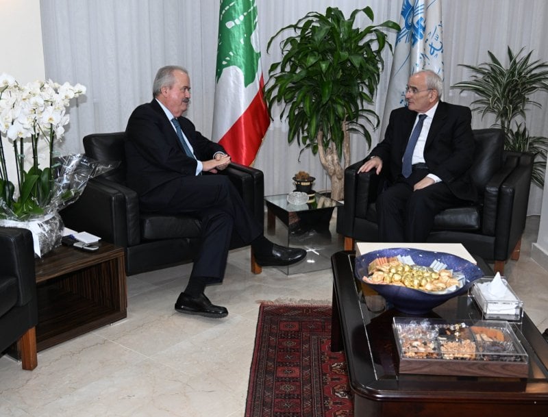 بين المالية والدفاع... تنسيق واسع حول الرواتب والتعويضات (صورة)