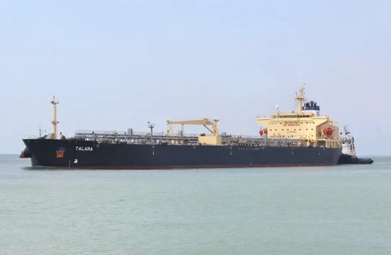 سفينة تغيّر مسارها نحو إيران… والجيش البريطاني يحذّر