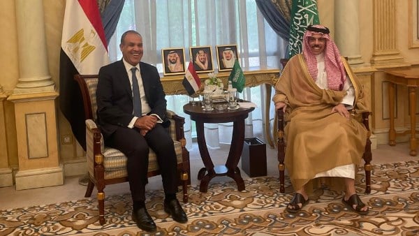اتصال مصري–سعودي يعيد رسم المشهد الإقليمي