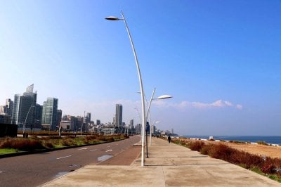 في قلب بيروت... صحافية تنجو من محاولة تحرّش: ظلام العاصمة يكشف المستور!
