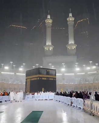 بعد صلاة الاستسقاء… أمطار تعمّ مناطق عدّة في السعودية (فيديو)