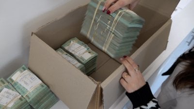 لبنان على مشارف تعميم مالي غير مسبوق: حاكم المركزي يتحرّك بصمت… تحويلاتكم في مهب الريح!