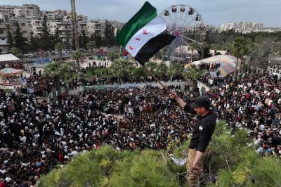 غضب في الشارع السوري بعد قرار شركتي اتصالات.... والكثيرون يدعون إلى المقاطعة