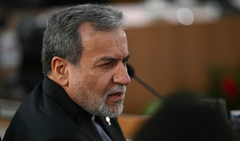 قنبلة نسفت طاولة المفاوضات بين طهران وواشنطن... عراقجي: تخصيب اليورانيوم حق أصيل