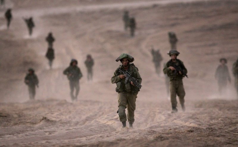 متهم بارتكابه جرائم حرب... مؤسسة حقوقية تلاحق مغني راب إسرائيلي