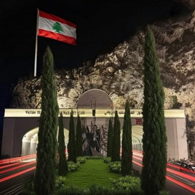 بلبلة حول سارية العلم في 