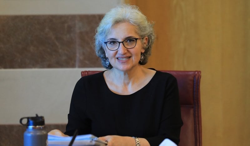 بعد استشهاد مدير مدرسة المنصوري... وزيرة التربية تصدر بيانًا!