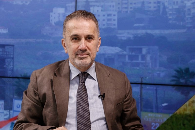 الحزب يُحضّر لمعركة ضد دمشق.. زياد عيتاني يكشف معلومات مهمّة: المنطقة تسير على توقيت محمد بن سلمان!
