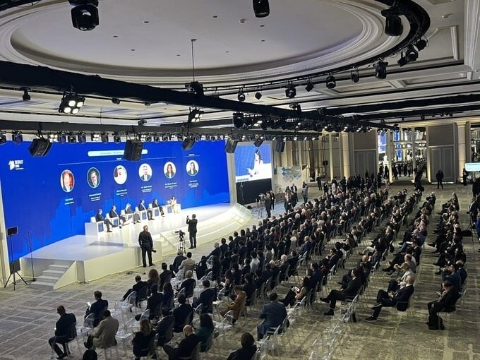 الصفعة الأميركية كانت أعلى من صوت المؤتمرين... بيروت 1 لن يجذب الإستثمار إلّا اذا!