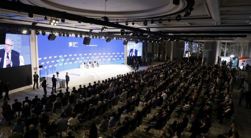 من البنى التحتية إلى التكنولوجيا…  مؤتمر"بيروت واحد" يفتح بوابة الاستثمار