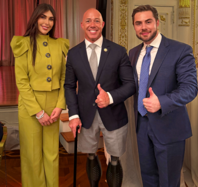 تحوّل مفصلي: رئيس لجنة الشؤون الخارجية يدعم الإلغاء الكامل للعقوبات على سوريا