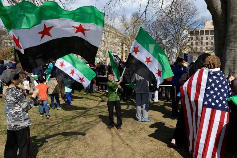 دعوى قضائية توقف قرار ترامب… مصير السوريين في الولايات المتحدة معلّق