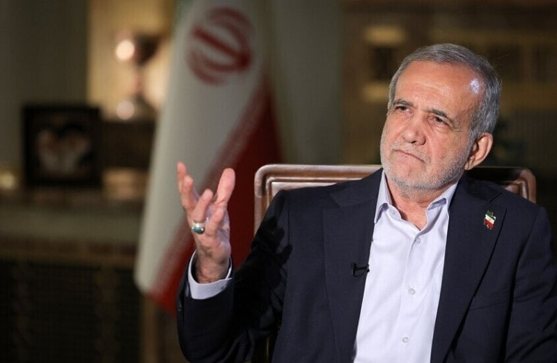 بزشكيان لعون:السياسة الثابتة لإيران تقوم على دعم استقرار لبنان