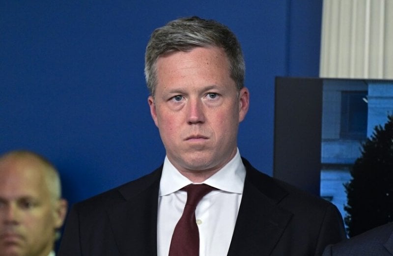 وزير الجيش الأميركي: الوضع الأوكراني يتدهور… واللحظة الراهنة فرصة للسلام