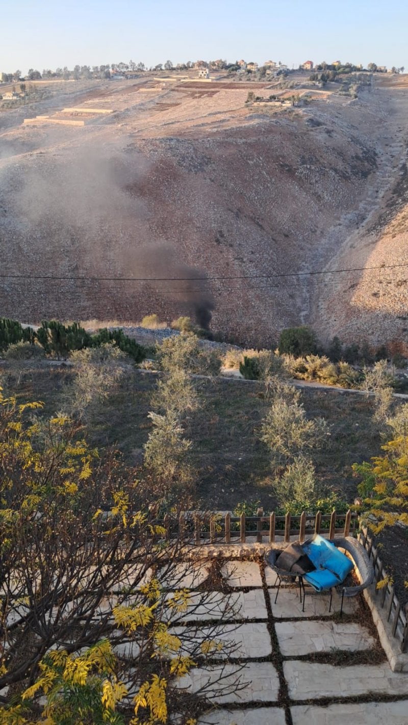 غارة إسرائيلية على سيارة في وادي نحلة بين شقرا ومجدل سلم (فيديو)