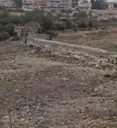 لأول مرّة… نهر العاصي يجف بالكامل في سوريا (فيديو)