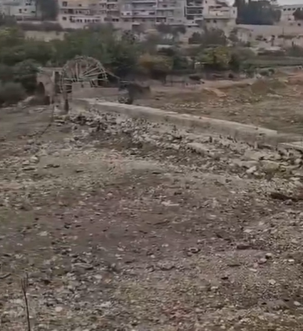 لأول مرّة… نهر العاصي يجف بالكامل في سوريا (فيديو)