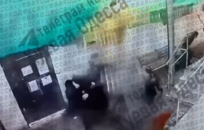 ممارسات التجنيد الإجباري… حادث صادم داخل مركز تجنيد أوكراني (فيديو)
