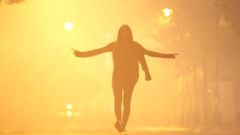 لبنانيون يصابون بلعنة ويتحولون الى 