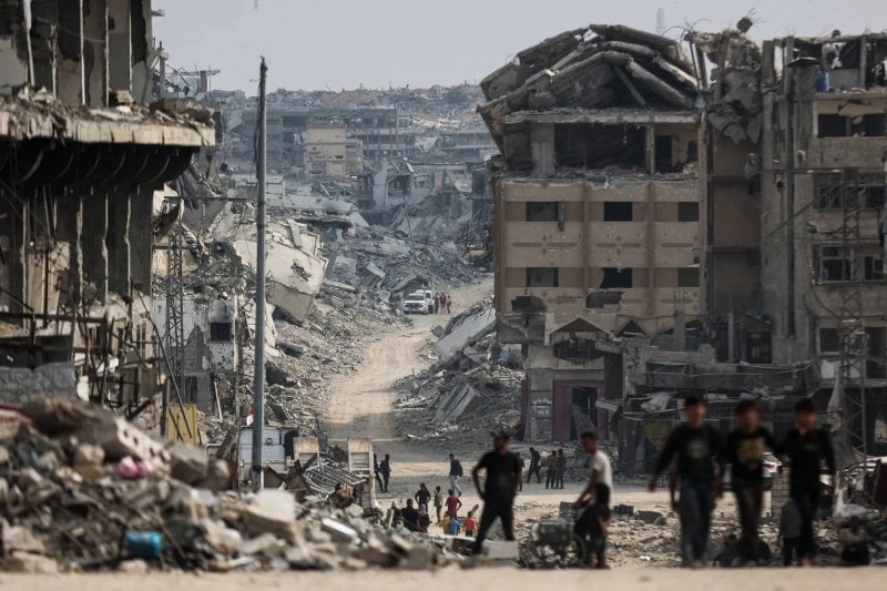 قوة تبحث عن اسم وزي رسمي… ما الذي يجري في كواليس مقر التنسيق قرب غزة؟