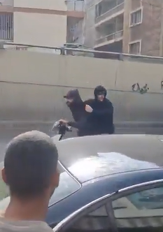 سلب مسلّح على طريق المطار… والفيديو يشعل مواقع التواصل