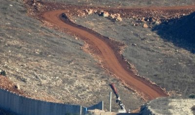 جدار جديد في الجنوب… إسرائيل مستمرة في التوسّع خلف الخط الأزرق