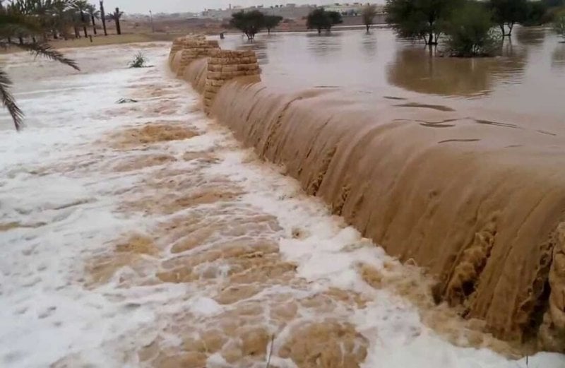 سيول جارفة تجتاح مناطق في مصر… والسلطات تعمل لاحتواء الأضرار