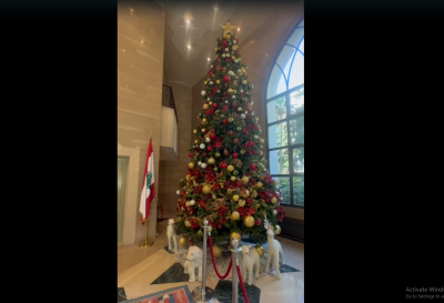 عين التينة تتزيّن للميلاد… أجواء احتفالية ترافق اللقاءات الرسمية (فيديو)
