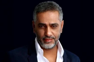 جلسة سريعة وحاسمة... محاكمة فضل شاكر تُرحَّل إلى هذا التاريخ!
