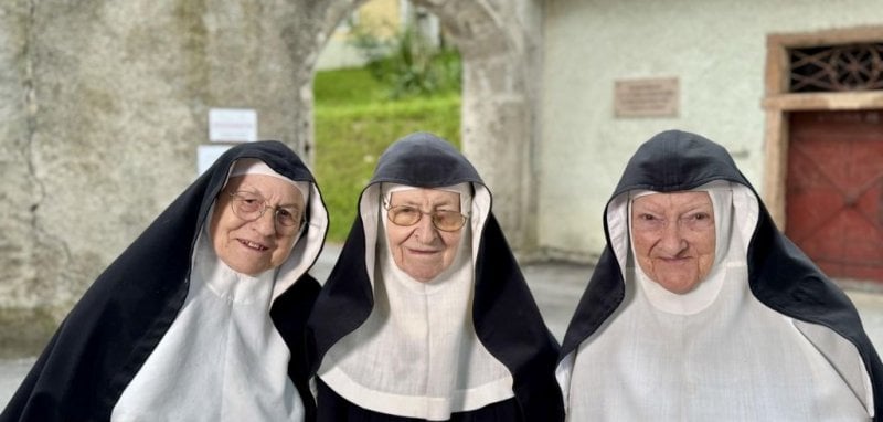 صراع مفتوح داخل دير نمساوي... وراهبات يواجهن الكنيسة وجهًا لوجه!