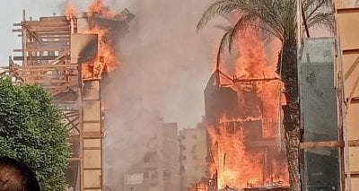ألسنة اللهب تتصاعد من القاهرة… حريق كبير في 