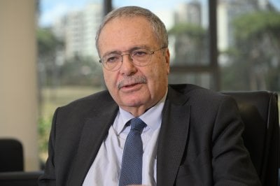 النظام الطائفي طريقه مسدود… متري: زيارة البابا فرصة للتأكيد على خصوصية لبنان