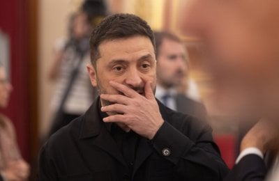 فضيحة فساد تضرب كييف… زيلينسكي يفقد السيطرة بعد استقالة يرماك