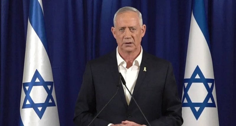 "زائف بالكامل"... غانتس ينتقد طلب نتنياهو للعفو