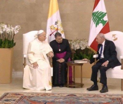 بخلاف ما ذكرته وسائل الإعلام… ماذا أهدى الرئيس بري للبابا؟