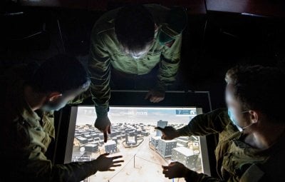 معاريف: الاستخبارات الإسرائيلية تراقب الحدود مع لبنان والسبب مخيف!