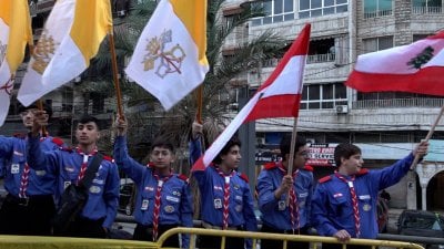 البابا يُستهدف من قلب الضاحية وسقطة جديدة تُشعل سجالًا مسيحيًّا – شيعيًّا: علي برو يثير الجدل من جديد!
