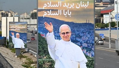 حاملًا شمعة من روما إلى ضريح مار شربل… البابا في طريقه إلى عنايا